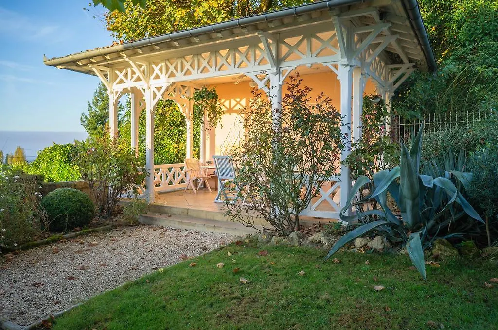Bed & Breakfast Chateau De Lahitte Bed and Breakfast Vergoignan