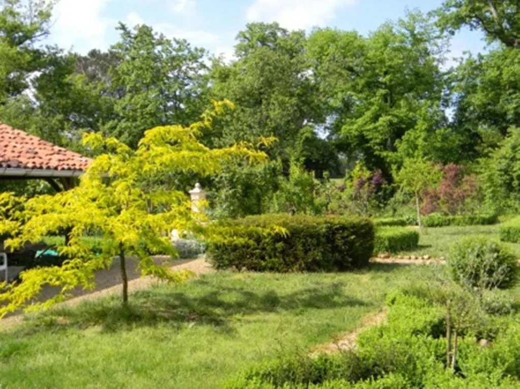 Chateau De Lahitte Bed and Breakfast Vergoignan 0*,  Frankrijk