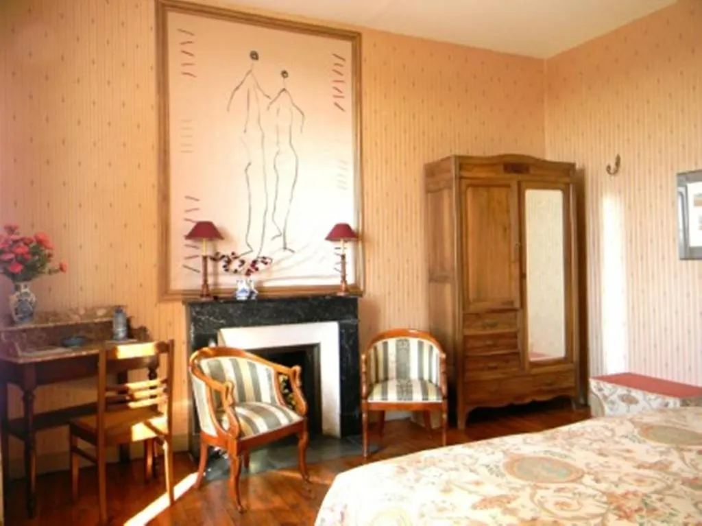 Chateau De Lahitte Bed and Breakfast Vergoignan Bed & Breakfast